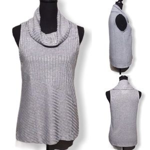 Time&Tru NWOT - Sz S - cowl lightweight top layer